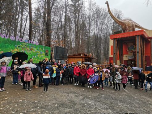 Copiii din Vadu Săpat au vizitat Dino Parc Râşnov. GALERIE FOTO