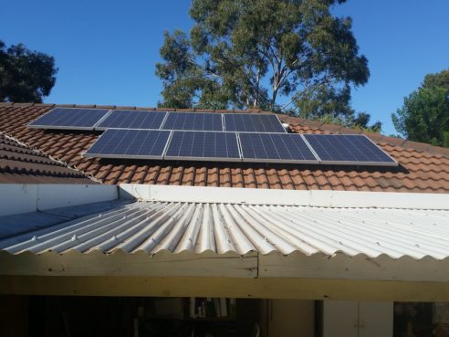 Finanțare pentru instalarea de sisteme fotovoltaice în gospodăriile izolate neracordate la reţeaua de distribuţie